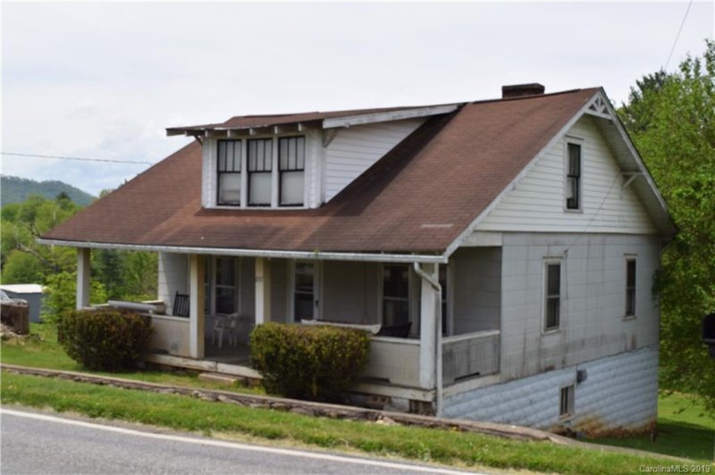 Property image 2 at 657 Canton Road, Canton, NC 28716