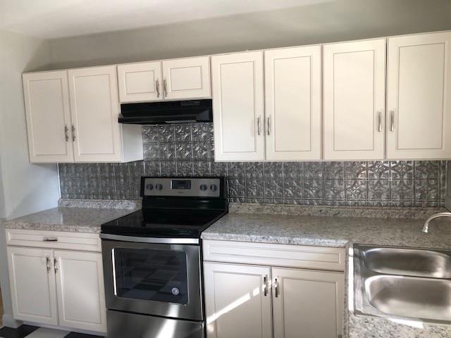 Property image 5 at 927 3rd Avenue Place, Hickory, NC 28601