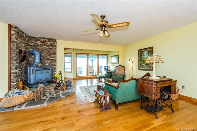 Property image 2 at 947 Windswept Ridge Road, Canton, NC 28716