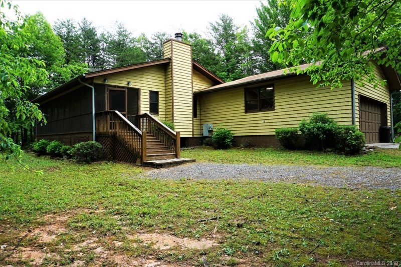 Property image 3 at 639 Mcowenben Pass, Lake Lure, NC 28746