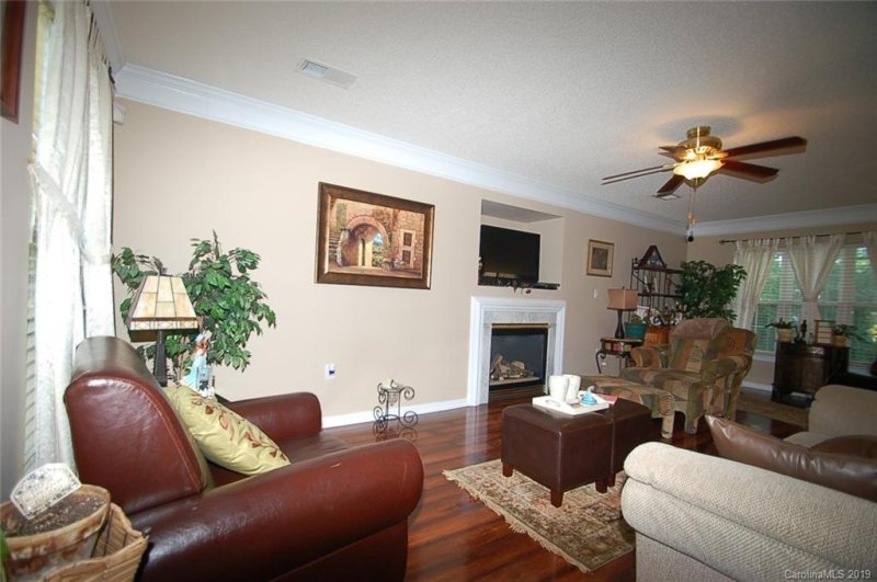Property image 2 at 7926 Trotter Road, Charlotte, NC 28216