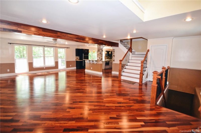 Property image 3 at 20230 Sportsman Drive, Cornelius, NC 28031