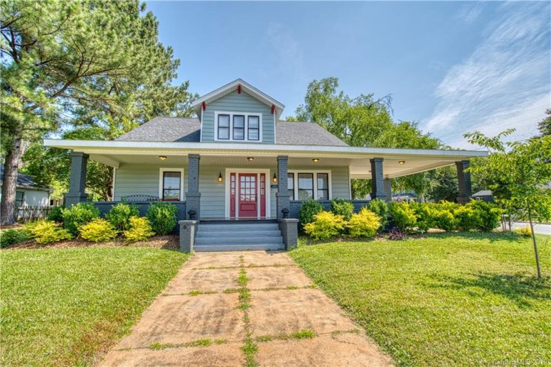 Property image 2 at 723 E Catawba Street, Belmont, NC 28012