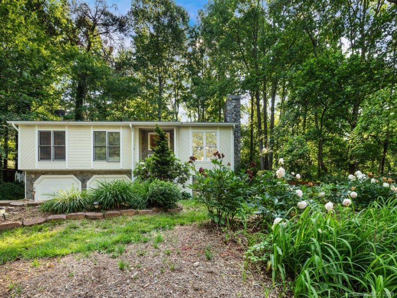 Property image 3 at 5 Turkey Toe Lane, Arden, NC 28704