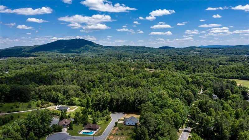 Property image 3 at 1106 King George Court, Lenoir, NC 28645