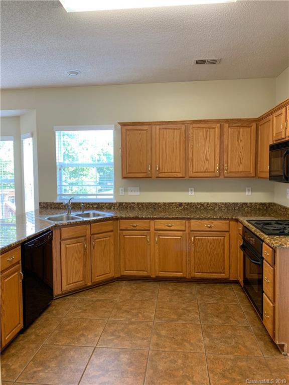 Property image 5 at 6720 Neuhoff Lane, Charlotte, NC 28269