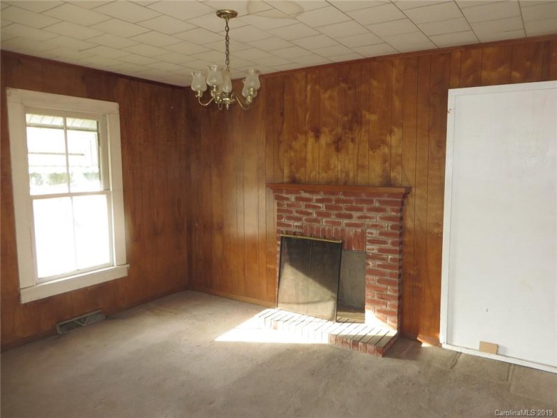 Property image 2 at 806 Main Street, Maiden, NC 28650