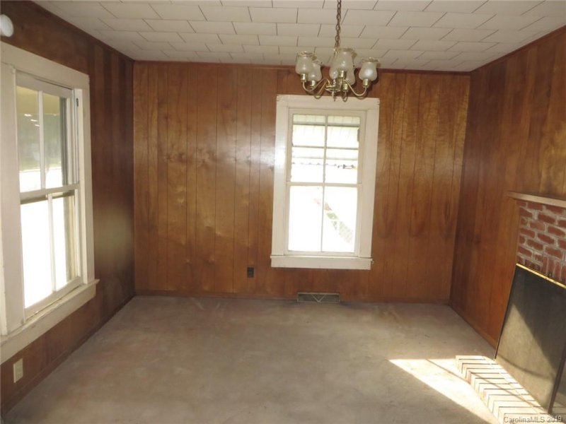 Property image 3 at 806 Main Street, Maiden, NC 28650