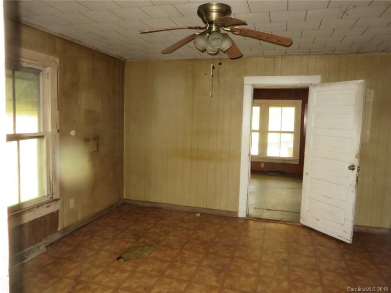 Property image 5 at 806 Main Street, Maiden, NC 28650