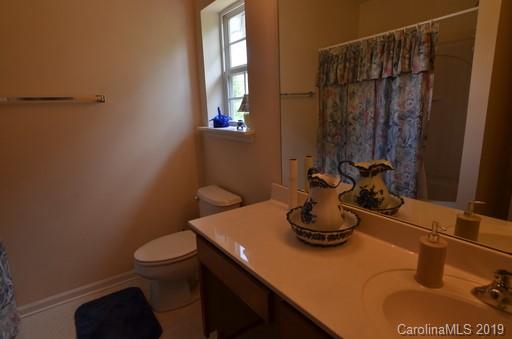 Property image 5 at 3585 Draycott Avenue, Charlotte, NC 28213