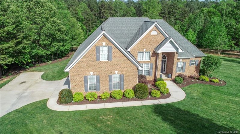 Property image 5 at 1906 Jaya Drive, Sherrills Ford, NC 28673