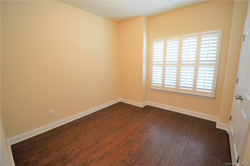 Property image 5 at 137 Aztec Circle, Mooresville, NC 28117