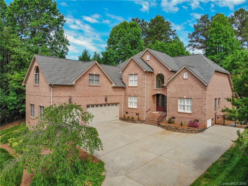 Property image 3 at 258 Riverwood Road, Mooresville, NC 28117