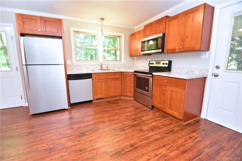 Property image 2 at 210 Eric Court, Gastonia, NC 28052