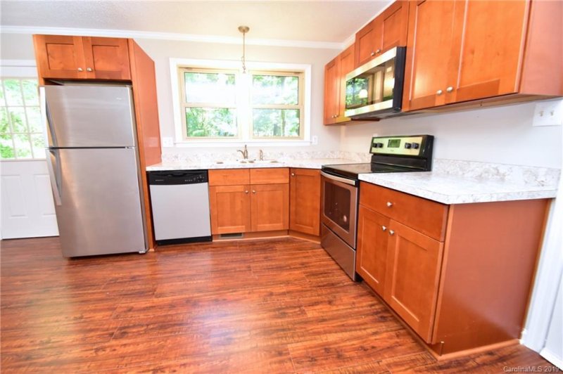 Property image 3 at 210 Eric Court, Gastonia, NC 28052