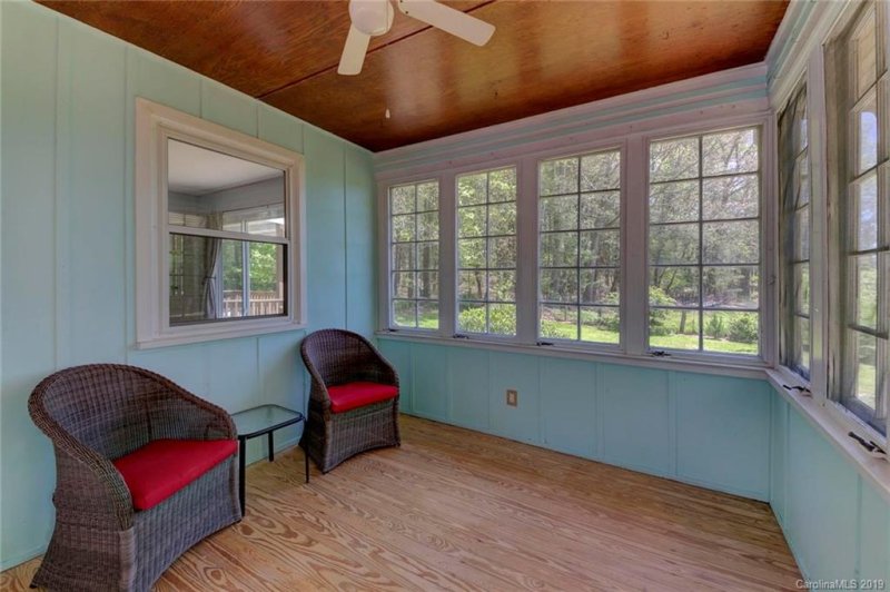 Property image 4 at 338 Lake Circle Drive, Hendersonville, NC 28792