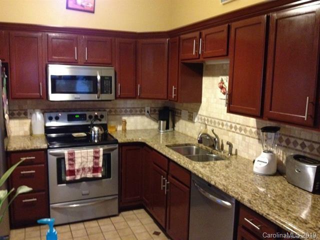 Property image 5 at 9414 Fetlock Court, Charlotte, NC 28216