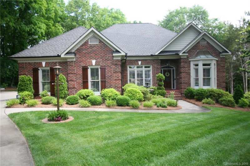 1192 Asheford Green Avenue