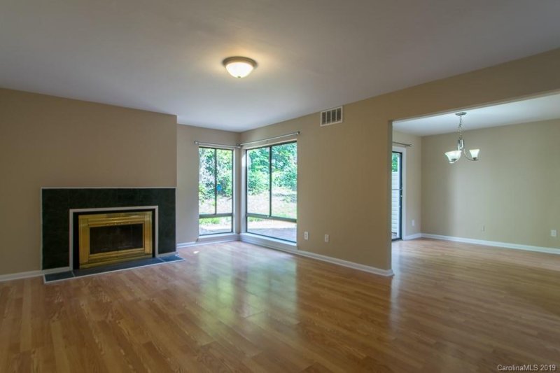 Property image 4 at 8003 Princess Ann Drive, Charlotte, NC 28212