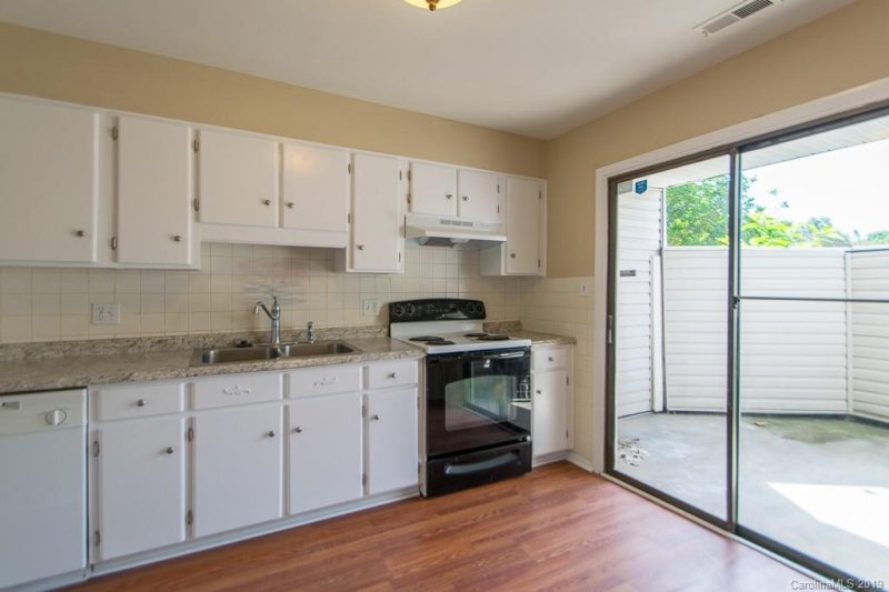 Property image 5 at 8003 Princess Ann Drive, Charlotte, NC 28212