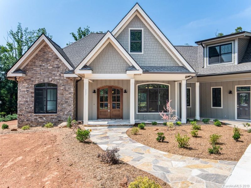 Property image 2 at 257 Red Fox Lane, Flat Rock, NC 28731