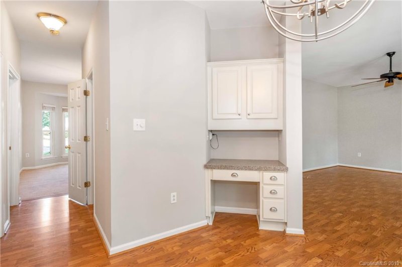 Property image 5 at 705 Wild Oak Court, Charlotte, NC 28216