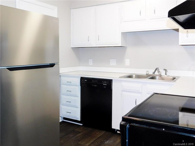 Property image 4 at 4520 Central Avenue, Charlotte, NC 28205