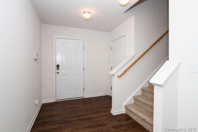 Property image 2 at 2410 Dewey Creek Lane, Charlotte, NC 28216