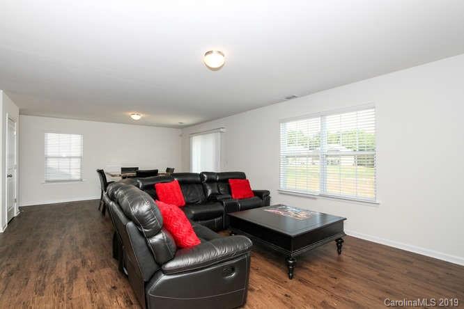 Property image 3 at 2410 Dewey Creek Lane, Charlotte, NC 28216