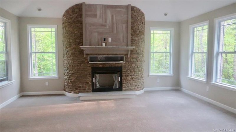 Property image 3 at 103 Willow Run Lane, Zirconia, NC 28790