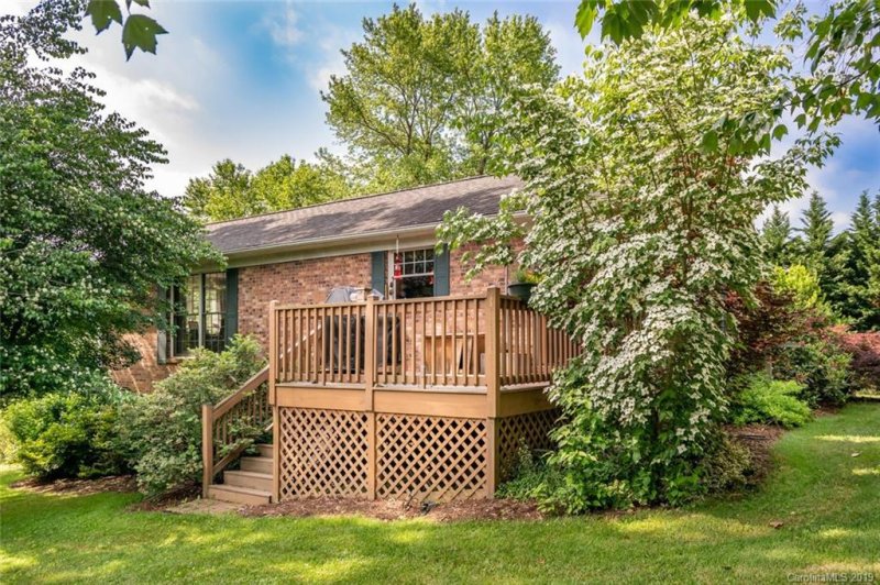 Property image 4 at 209 Hawthorn Drive, Hendersonville, NC 28791