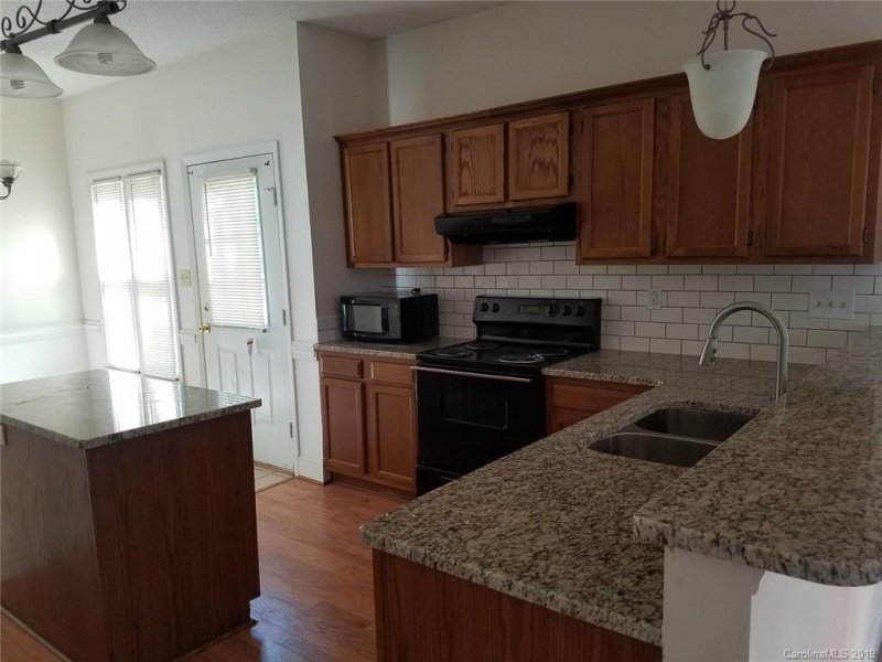 Property image 2 at 20414 Willow Pond Road, Cornelius, NC 28031