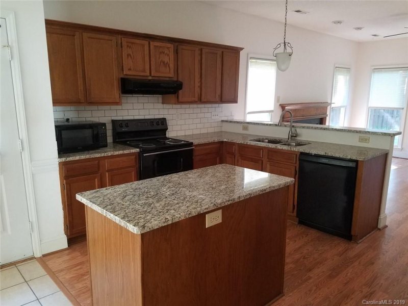 Property image 3 at 20414 Willow Pond Road, Cornelius, NC 28031