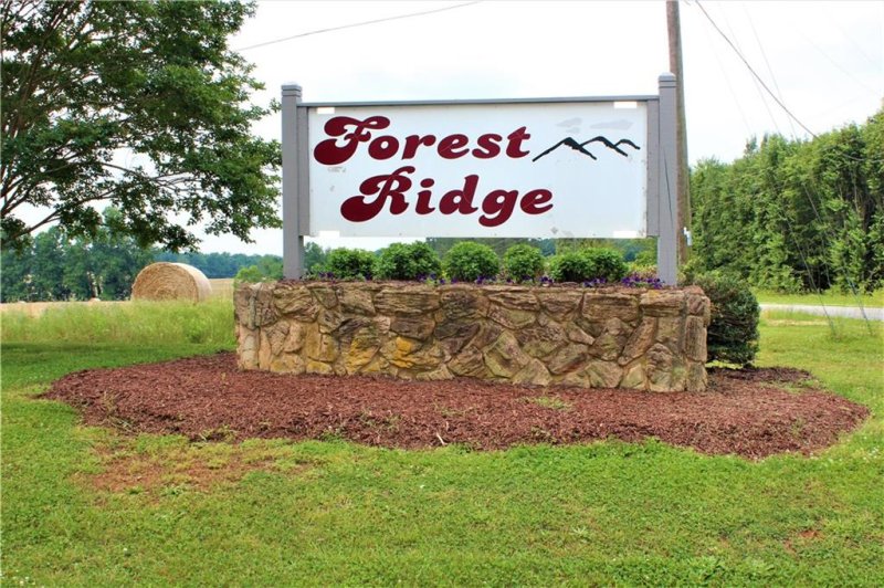 4834 Forest Ridge Drive