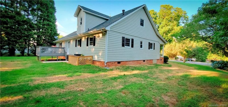 Property image 2 at 172 Mooreland Road, Mooresville, NC 28117