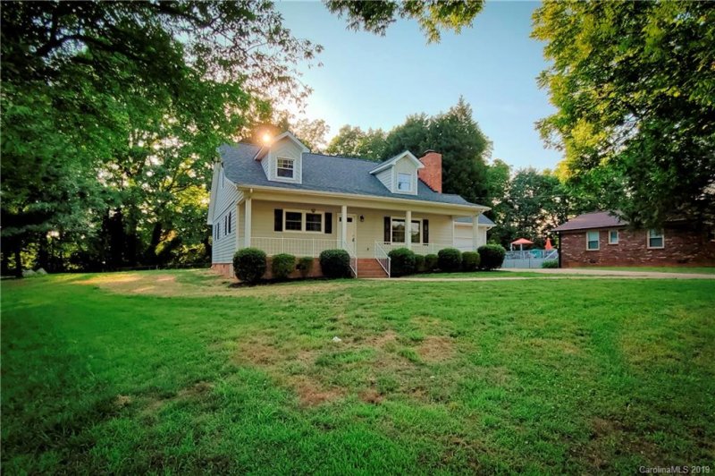 Property image 4 at 172 Mooreland Road, Mooresville, NC 28117