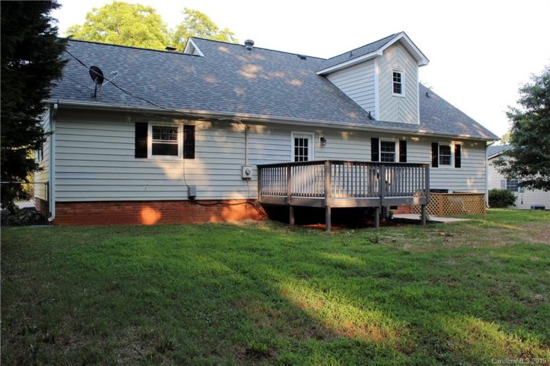 Property image 5 at 172 Mooreland Road, Mooresville, NC 28117