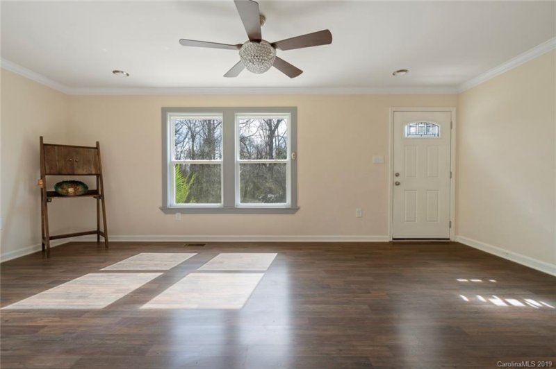 Property image 5 at 2026 A Avenue, Charlotte, NC 28216