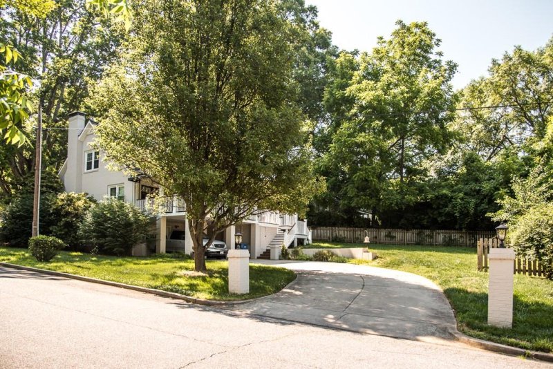 Property image 5 at 327 9th Street, Hickory, NC 28601