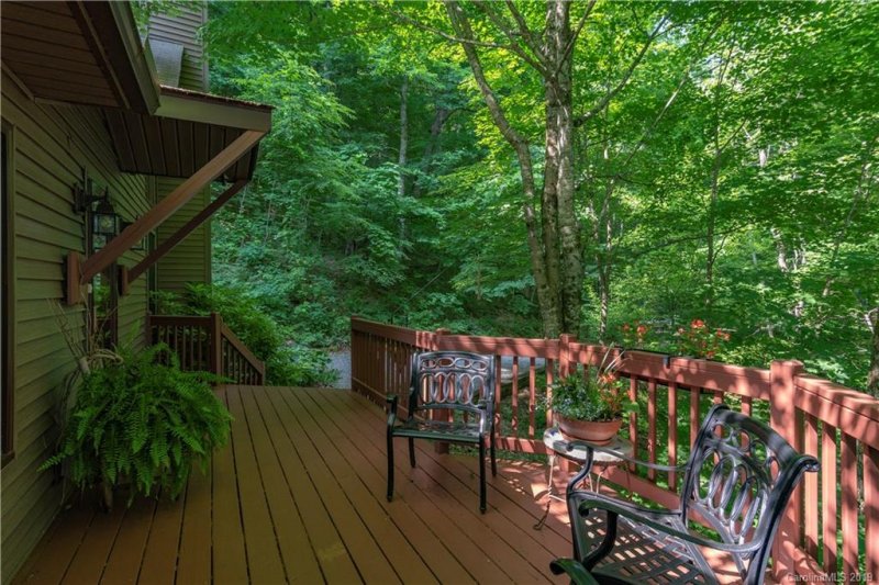 Property image 2 at 320 Tannehill Lane, Waynesville, NC 28786