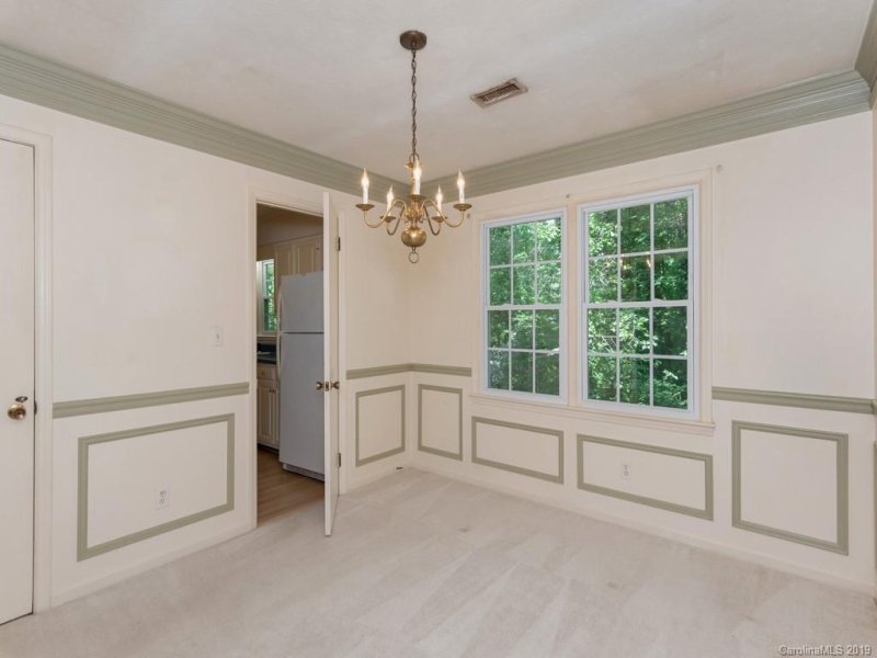 Property image 5 at 115 Castleton Lane, Hendersonville, NC 28791