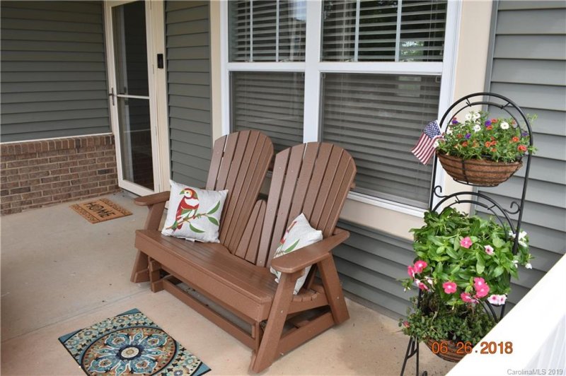 Property image 3 at 1113 Mckee Farm Lane, Belmont, NC 28012