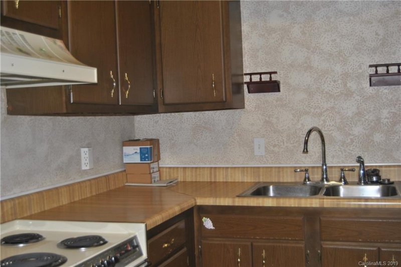 Property image 2 at 2129 Carriage Woods Lane, Kannapolis, NC 28081