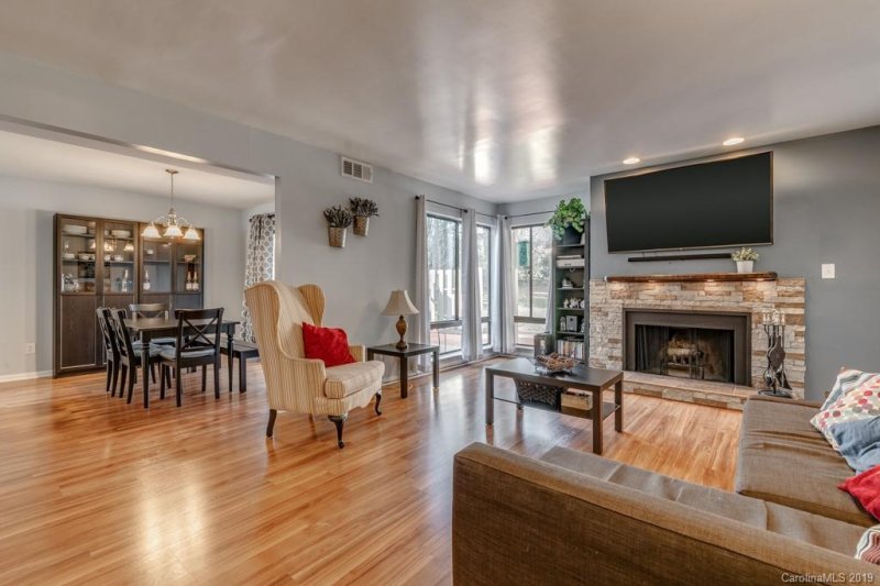 8008 Princess Ann Drive