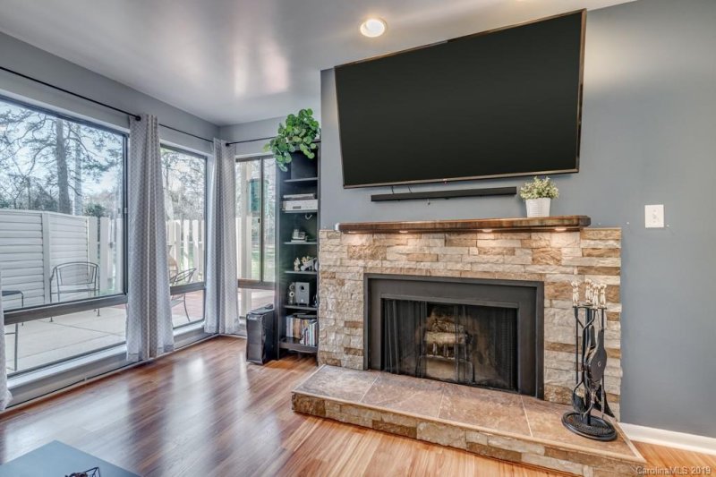 Property image 3 at 8008 Princess Ann Drive, Charlotte, NC 28212