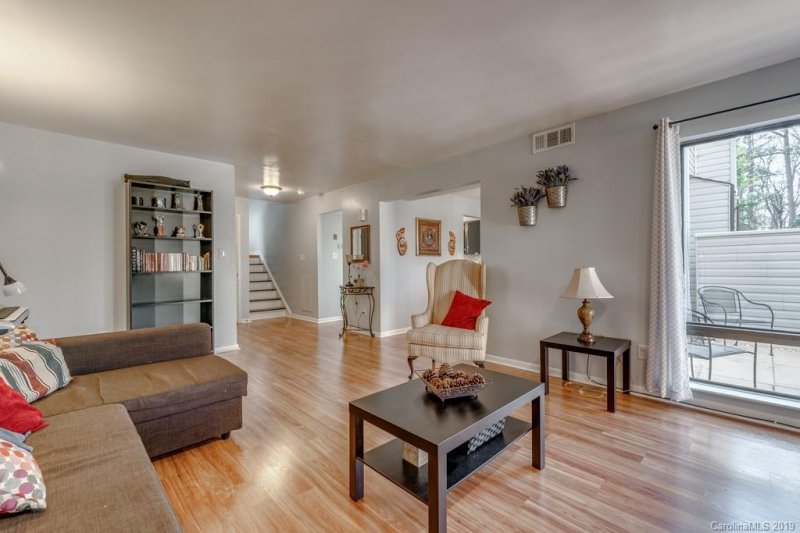 Property image 4 at 8008 Princess Ann Drive, Charlotte, NC 28212