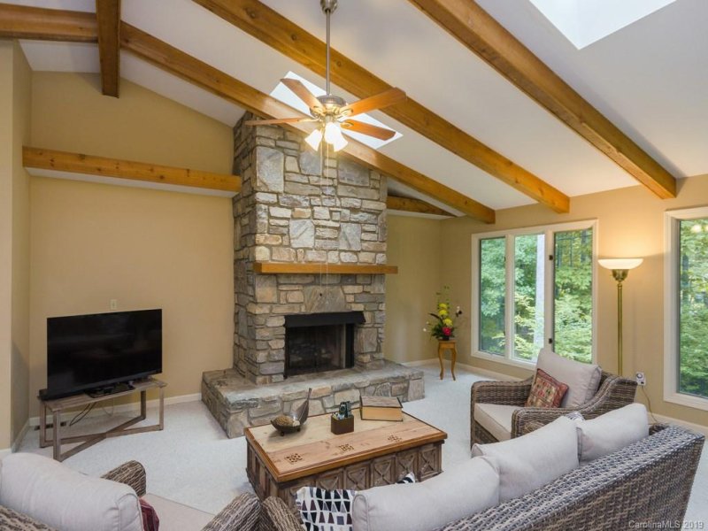 Property image 4 at 102 Paula Place, Flat Rock, NC 28731