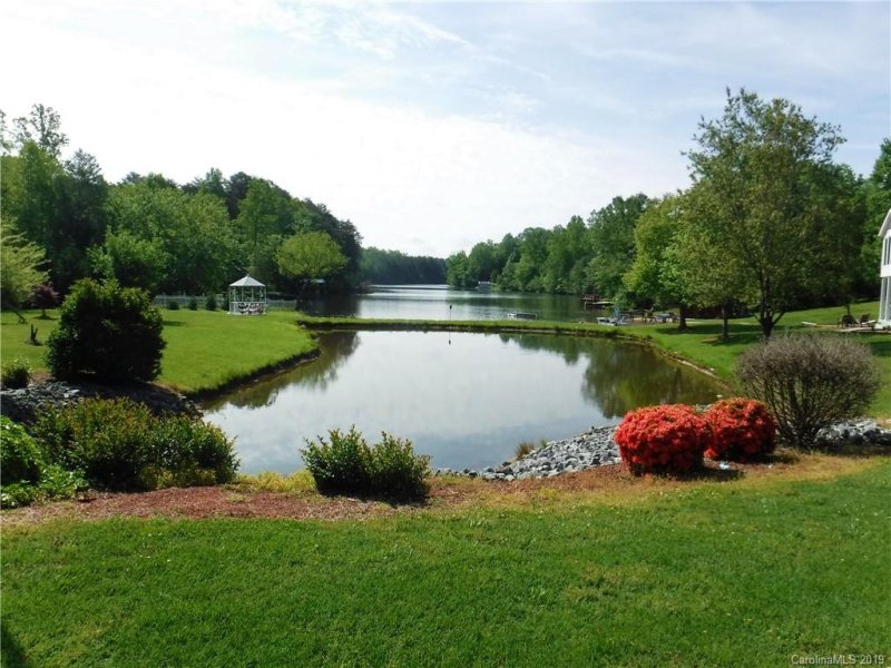 Property image 3 at 128 Navaho Trail, Rutherfordton, NC 28139