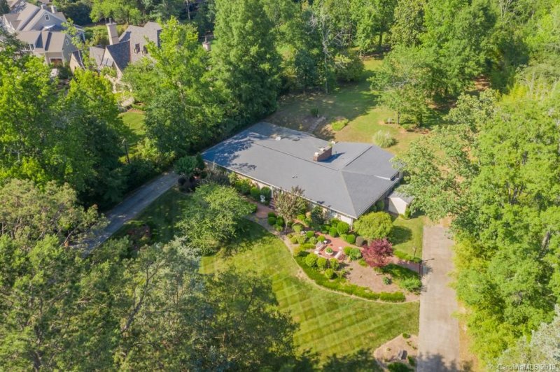 Property image 2 at 4817 Carmel Park Drive, Charlotte, NC 28226