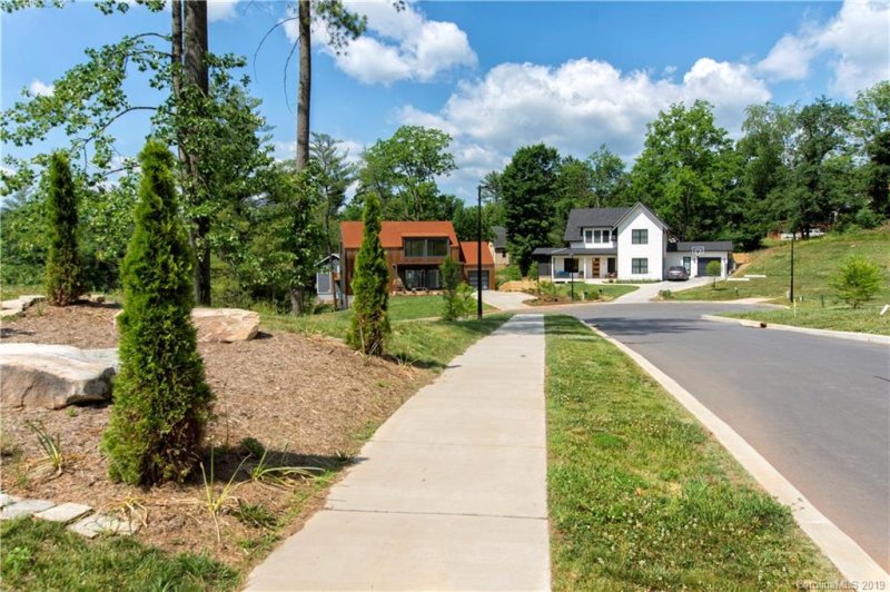 Property image 3 at 21 Malvern Walk, Asheville, NC 28806